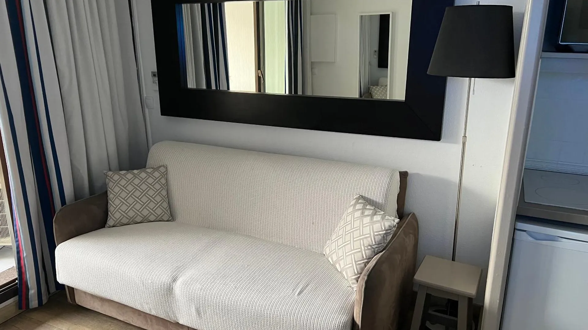 Apartment Appartement Bord De Mer Residence L'Ange Gardien Villefranche-sur-Mer