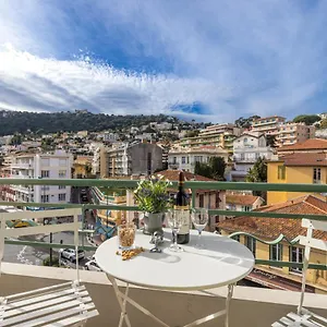 Feel - De Gaulle - Villefranche-sur-Mer